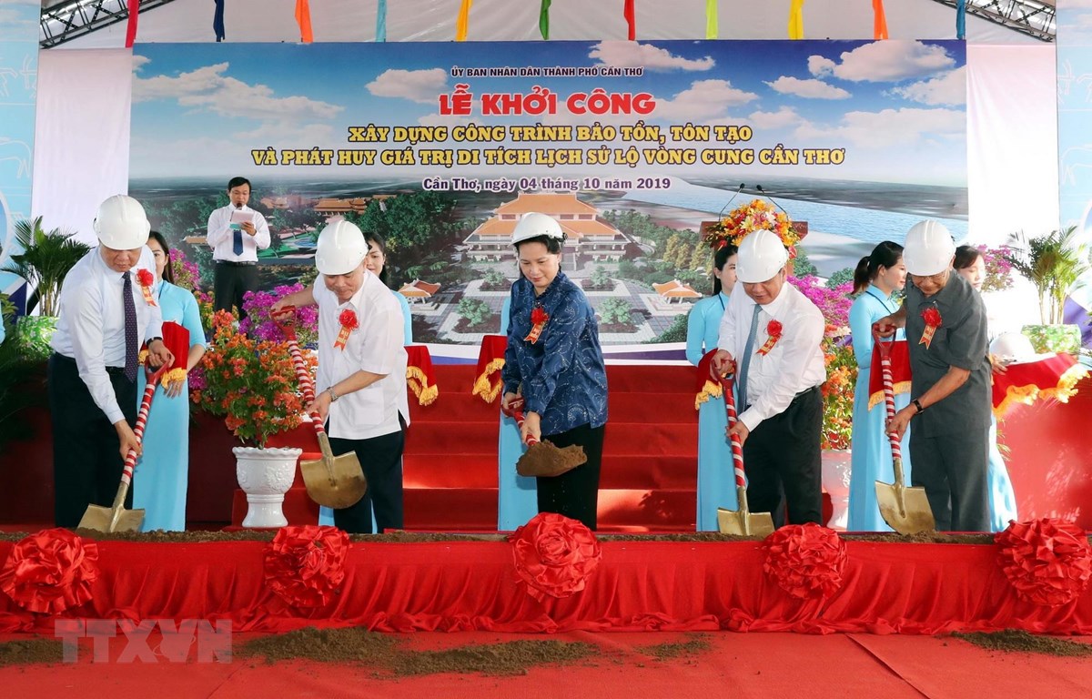 Chủ tịch Quốc hội dự Lễ khởi công Di tích lịch sử Lộ Vòng Cung Cần Thơ