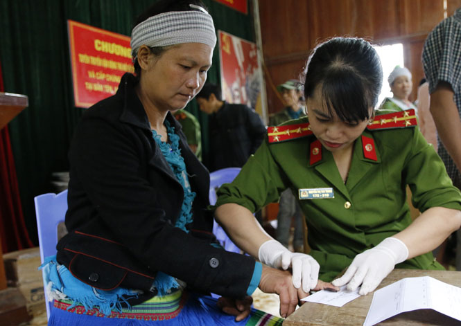 Nhiều hoạt động tình nguyện tại Bản Tèn 