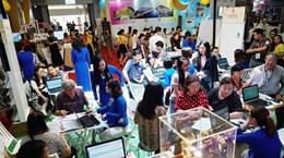 Tiêu hủy các ấn phẩm quảng bá du lịch sai phạm của công ty Trung Quốc