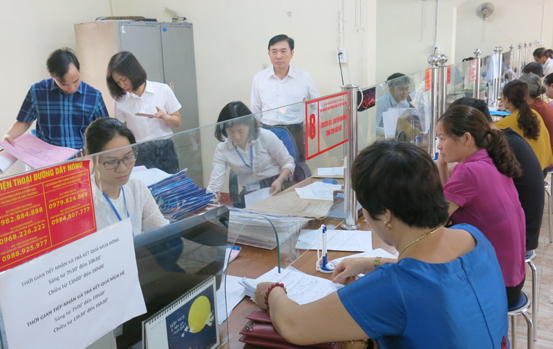 Phục vụ người dân ngày càng chuyên nghiệp 