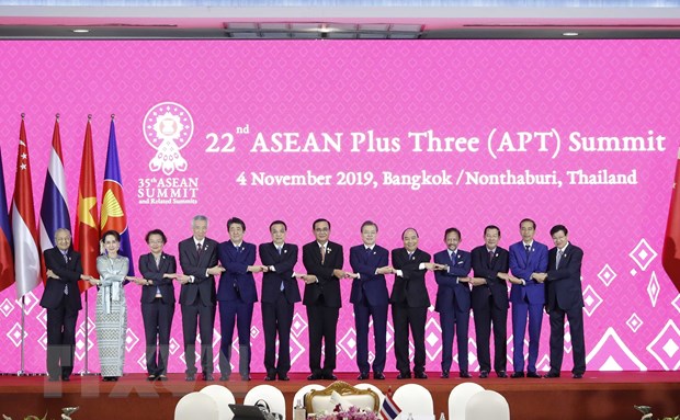 Thủ tướng Nguyễn Xuân Phúc dự Hội nghị Cấp cao ASEAN +3 lần thứ 22