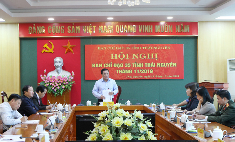 Đấu tranh, phản bác quan điểm sai trái, thù địch, thông tin sai sự thật