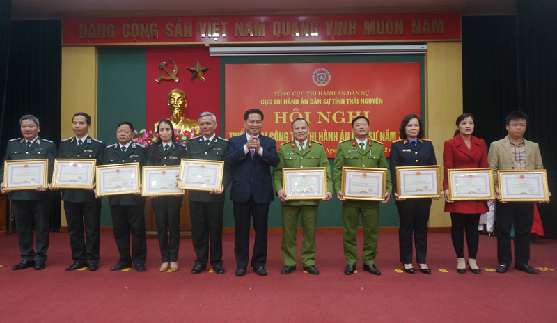 Khắc phục hạn chế để làm tốt công tác thi hành án