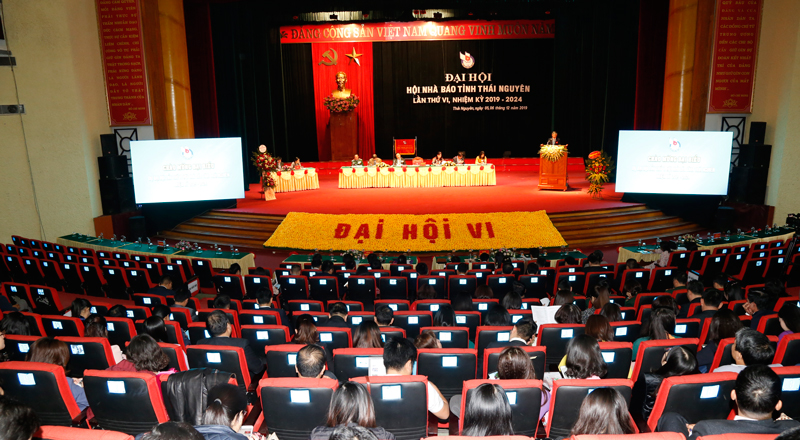 Phiên làm việc thứ nhất Đại hội Hội Nhà báo Tỉnh: Bầu 11 đồng chí vào Ban Chấp hành khóa VI
