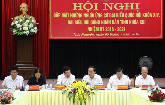 Gặp mặt các ứng cử viên đại biểu Quốc hội và HĐND tỉnh