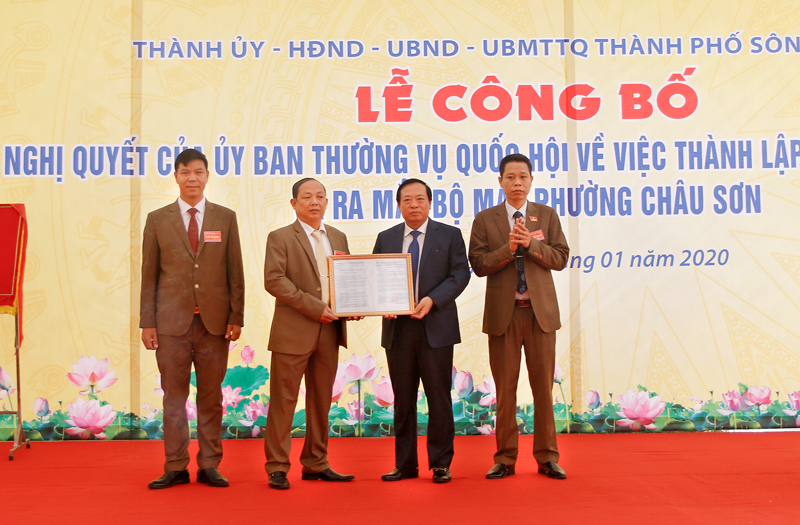 Công bố Nghị quyết của Ủy ban Thường vụ Quốc hội về việc thành lập phường Châu Sơn