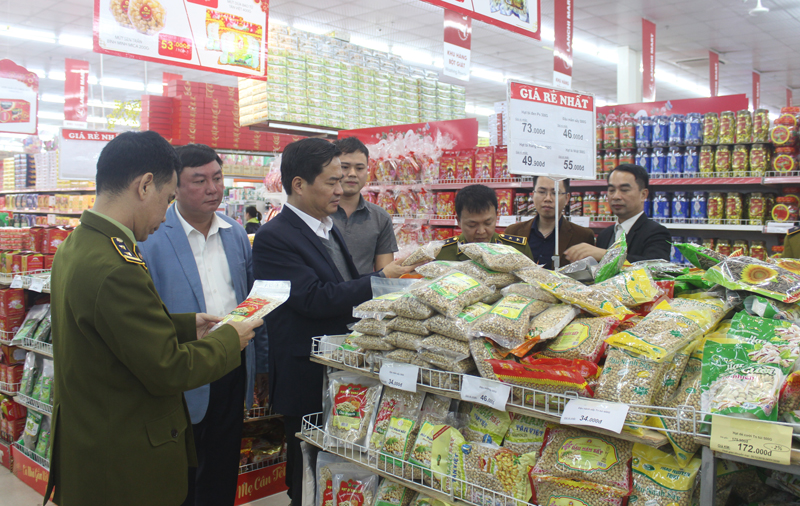 Kiểm tra hình hình thị trường phục vụ Tết