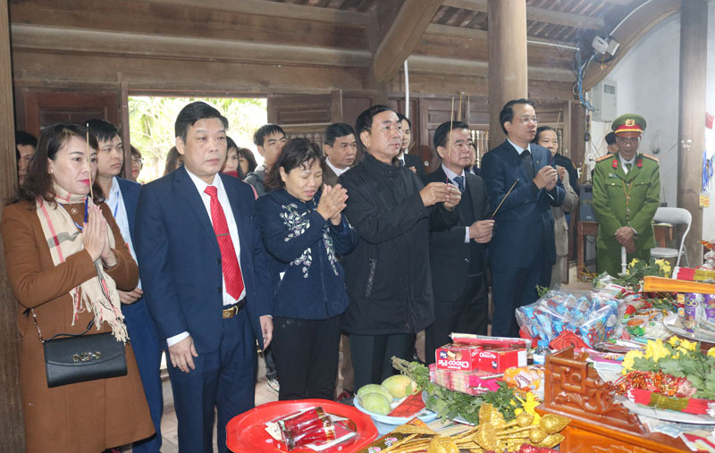 Khai hội đình, đền chùa Cầu Muối