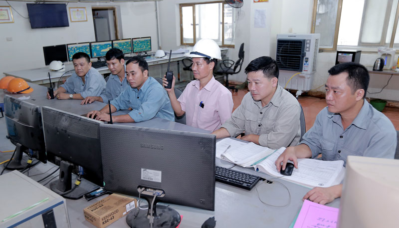 Sản xuất công nghiệp: Nỗ lực sớm để hoàn thành kế hoạch