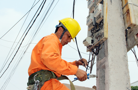 Giai đoạn 2016-2020: Tổng vốn đầu tư xây dựng, nâng cấp hạ tầng lưới điện khoảng 704,6 tỷ đồng
