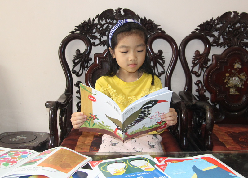 Khơi dậy tình yêu sách cho trẻ