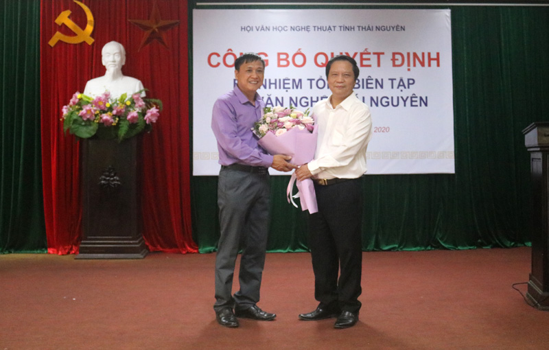 Công bố Quyết định bổ nhiệm Tổng Biên tập Báo Văn nghệ Thái Nguyên