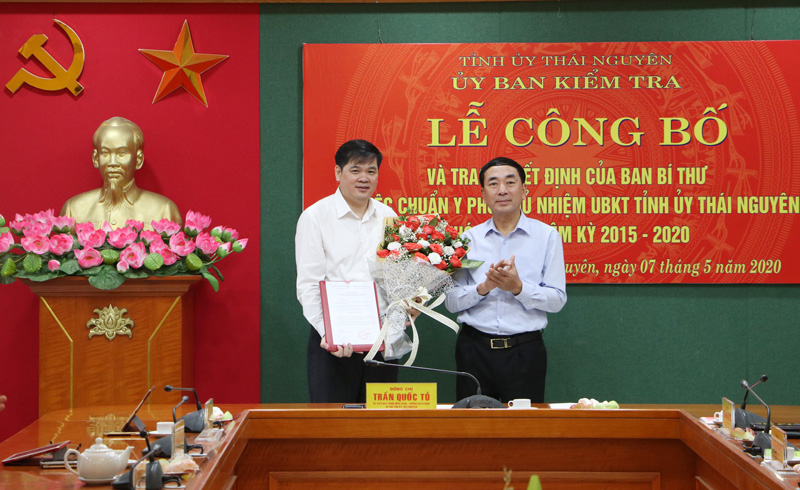 Công bố Quyết định của Ban Bí thư về việc chuẩn y Phó Chủ nhiệm Ủy ban Kiểm tra Tỉnh ủy