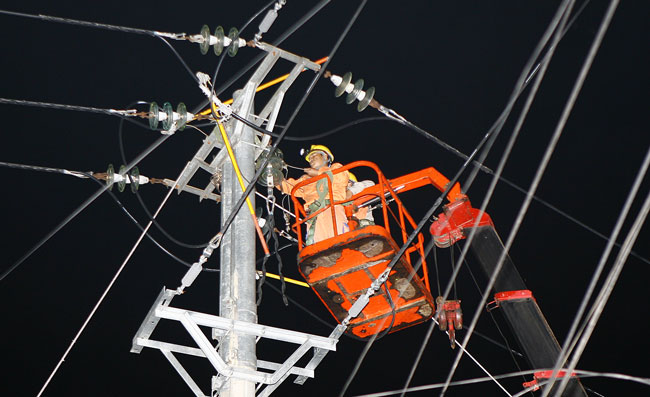 Thái Nguyên: Đứt đường dây 110kV gây mất điện trên diện rộng