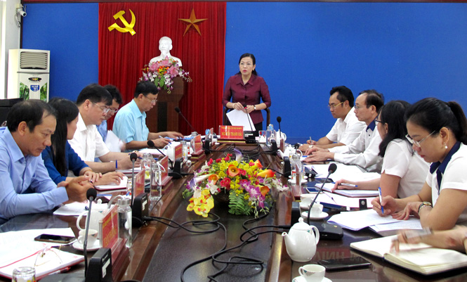 Tập trung thực hiện tốt nhiệm vụ chính trị