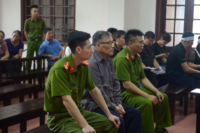 Tuyên phạt tù chung thân đối tượng sát hại gia đình em gái