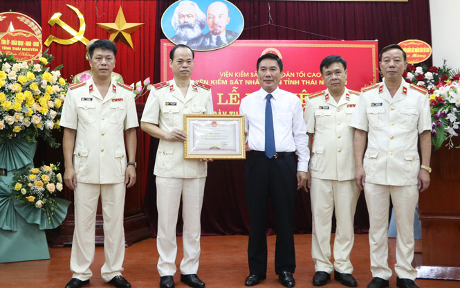 Thực hiện tốt chức năng công tố, kiểm sát