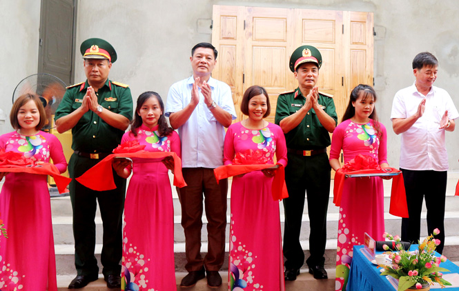 Tri ân những người có công