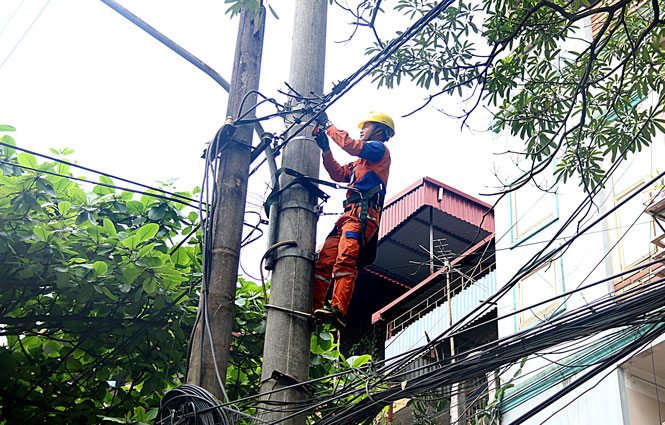 Kỳ thi tốt nghiệp THPT: Đảm bảo cấp điện ổn định