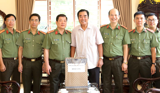 Tập trung lãnh đạo hoàn thành xuất sắc nhiệm vụ