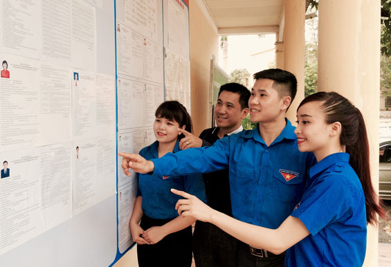 Sinh viên Đại học Thái Nguyên náo nức đón ngày bầu cử