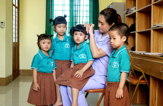 Cho em niềm vui đến trường