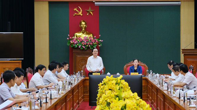 Bộ trưởng Bộ Giáo dục và Đào tạo làm việc tại Thái Nguyên
