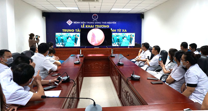 Bệnh viện Trung ương Thái Nguyên: Thực hiện phẫu thuật trực tuyến với các điểm cầu