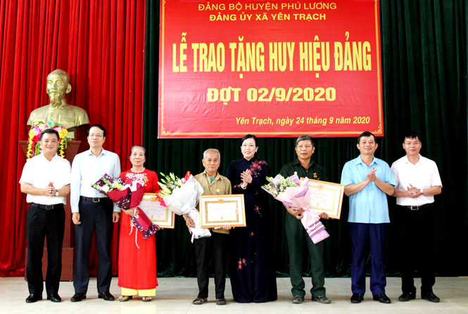Đồng chí Bí thư Tỉnh ủy thăm, làm việc tại xã Yên Trạch