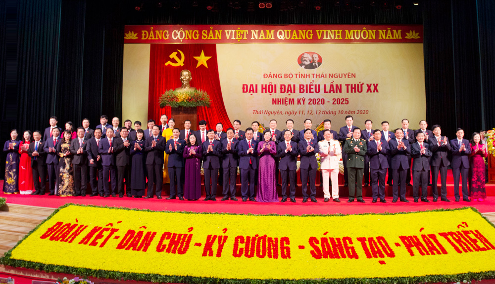 Ra mắt Ban Chấp hành Đảng bộ tỉnh lần thứ XX