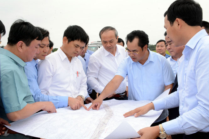 Kiểm tra tiến độ thực hiện một số công trình, dự án trọng điểm