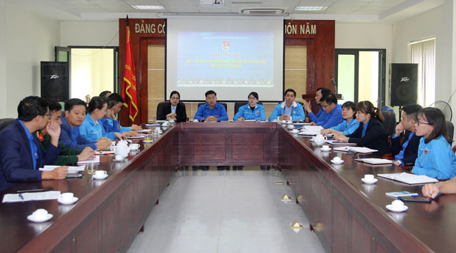 Đoàn viên, thanh niên góp ý dự thảo văn kiện Đại hội XIII của Đảng