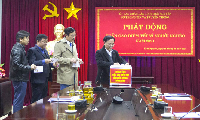 Phát động “Tuần cao điểm Tết vì người nghèo năm 2021”