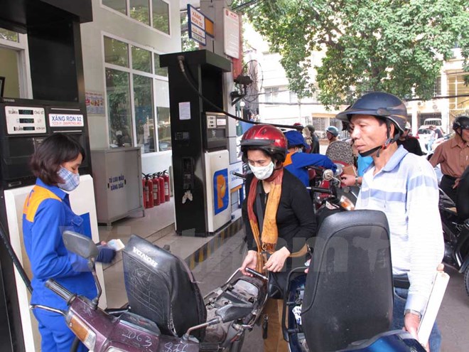 Xăng Ron 92 tiếp tục tăng 243 đồng mỗi lít kể từ 15 giờ ngày 20/5