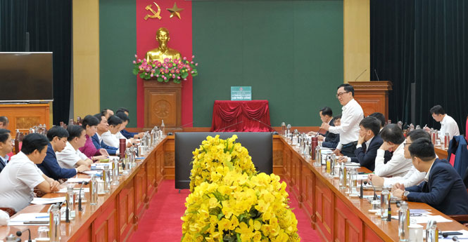 Đồng chí Bí thư Tỉnh ủy làm việc với Đoàn công tác NHCSXH Việt Nam