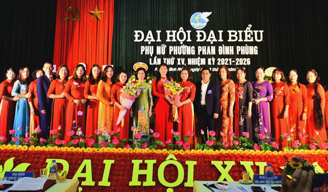 Khơi dậy sức sáng tạo, trí tuệ của phụ nữ