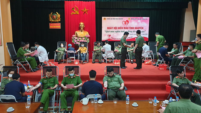Ngày hội hiến máu tình nguyện