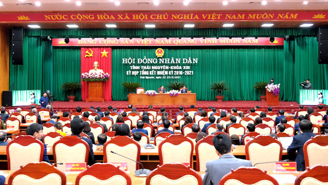 Khai mạc kỳ họp tổng kết HĐND tỉnh khóa XIII