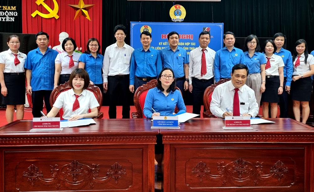 Ký thỏa thuận hợp tác tăng phúc lợi cho đoàn viên công đoàn