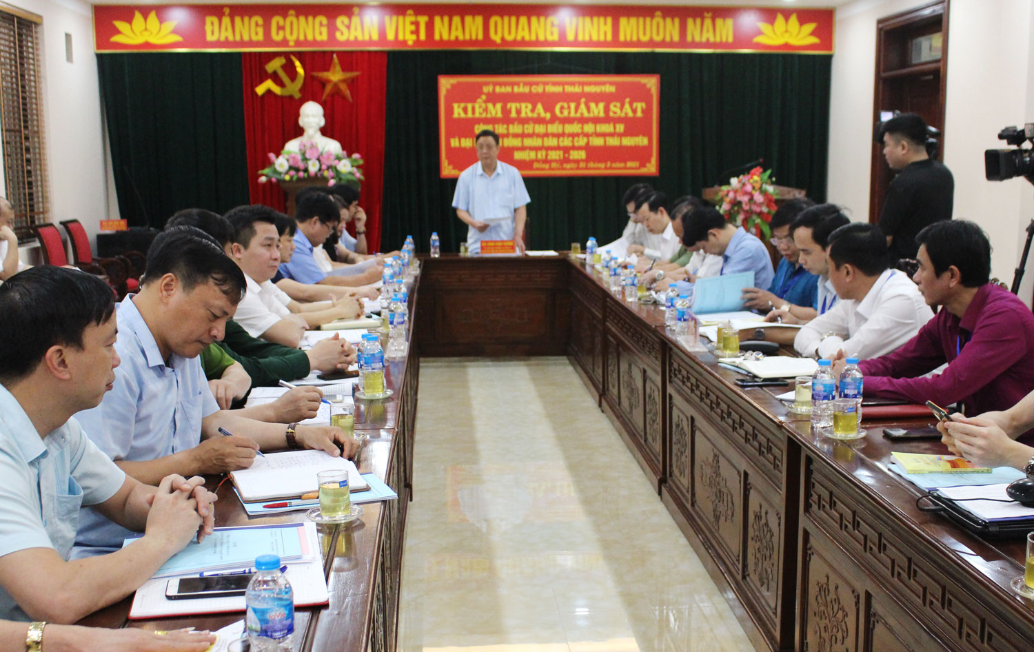 Tiếp tục kiểm tra, giám sát công tác chuẩn bị bầu cử