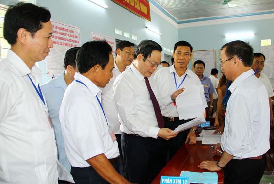 Đoàn công tác của Hội đồng bầu cử Quốc gia kiểm tra công tác bầu cử tại Thái Nguyên