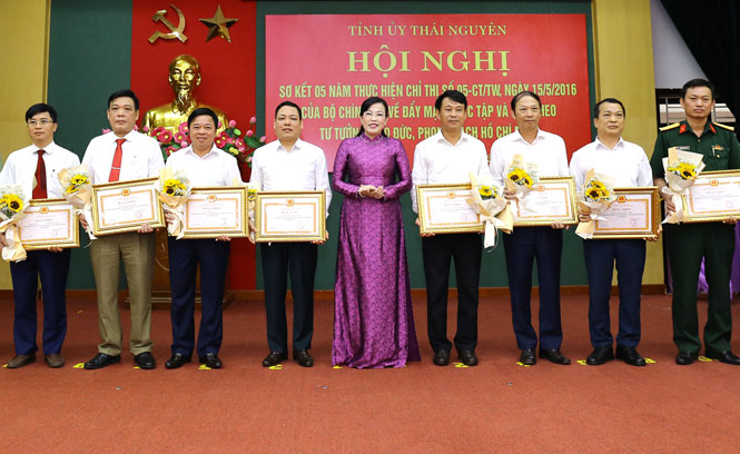 Thái Nguyên làm theo lời Bác
