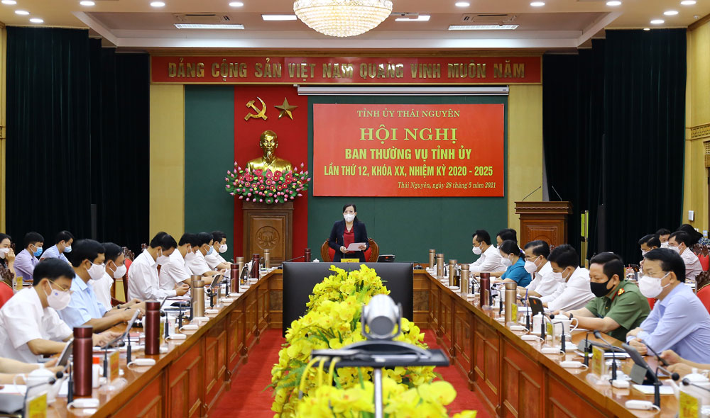 ​Tiếp tục thực hiện hiệu quả “mục tiêu kép”