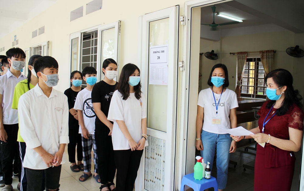 Sức “nóng” của kỳ thi vào trường chuyên