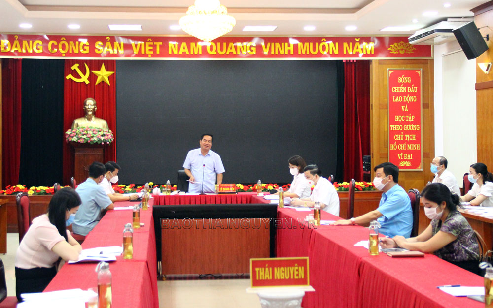 Tháo gỡ vướng mắc trong giải ngân vốn vay nước ngoài