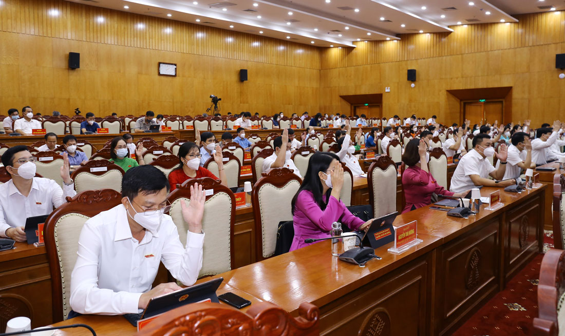 Bế mạc Kỳ họp thứ 2, HĐND tỉnh khóa XIV: Thảo luận, thông qua nhiều nghị quyết quan trọng