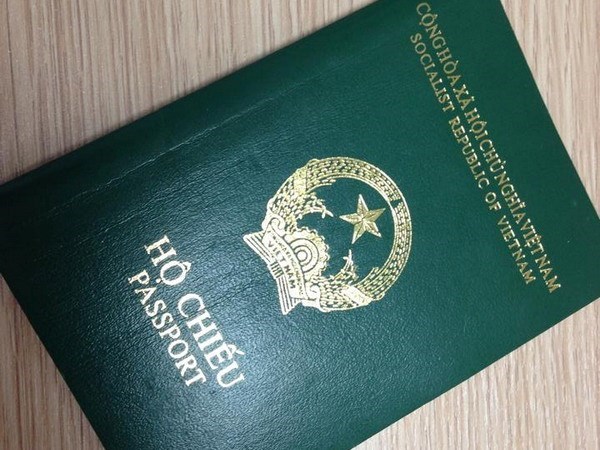 Sửa quy định về xuất cảnh, nhập cảnh của công dân Việt Nam
