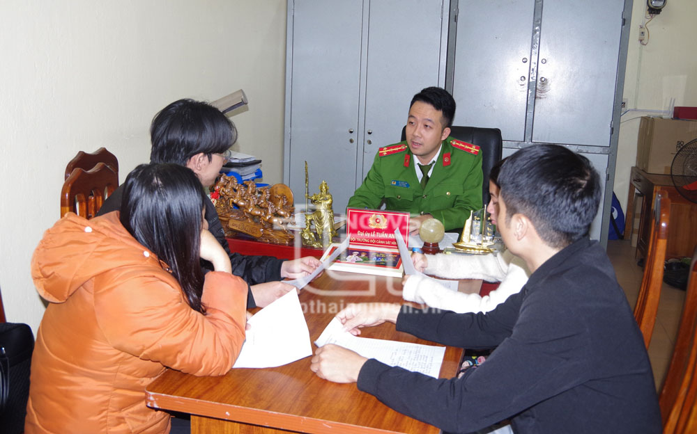 Công an TP. Phổ Yên triệt phá nhóm mua, bán tài khoản ngân hàng