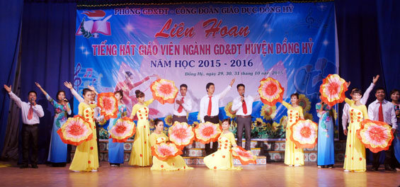 Liên hoan tiếng hát giáo viên ngành Giáo dục 