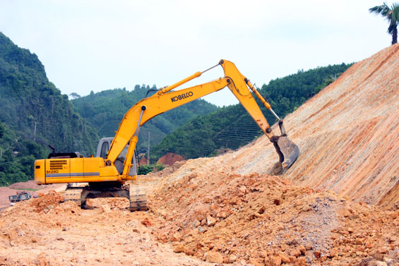 Thực hiện Dự án đầu tư xây dựng tuyến đường Thái Nguyên - Chợ Mới: Huyện Phú Lương bàn giao mặt bằng trên 11km
